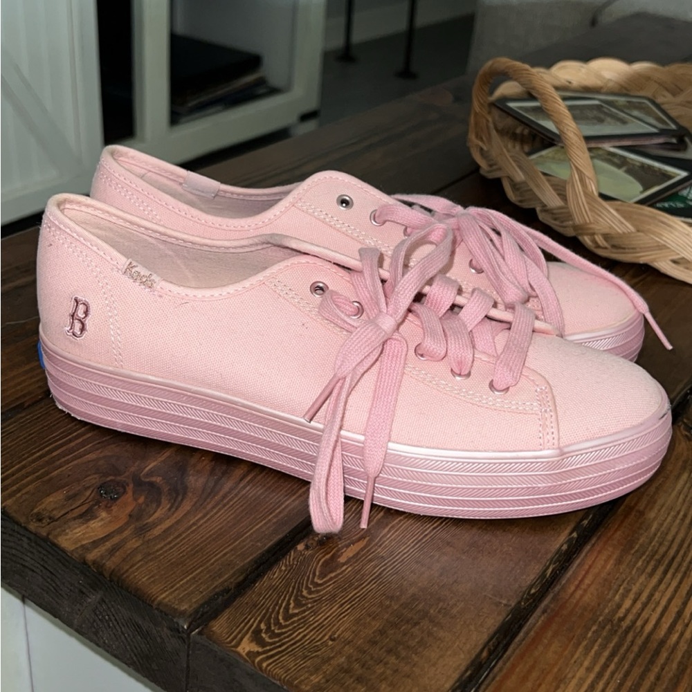Women's Keds Pink Boston Red Sox Triple Kick Blush Shoes